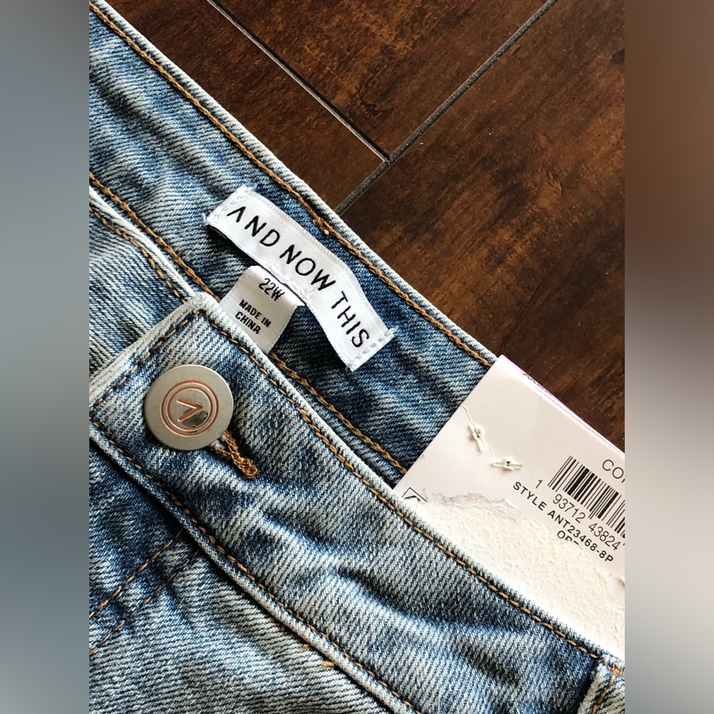 AND NOW THIS SIZE 22W THE TRUE MOM JEAN Light Blue Jeans Distressed NWT - Picture 2 of 5